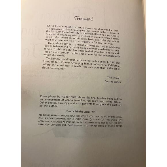 Sunset Flower Arranging by Tat 1968 JAPANESE FLORAL ARRANGMENT Vintage Book PB - Picture 5 of 9